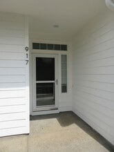 917 Pioneer Dr in Silverton, OR - Building Photo - Building Photo