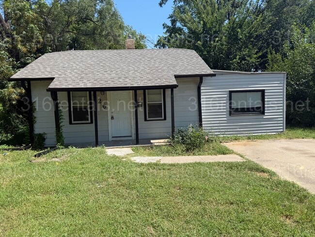 property at 926 N Harding Ave