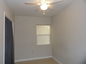 708 Avenue A in Fort Pierce, FL - Building Photo - Building Photo