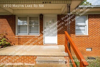 4910 Mastin Lk Rd NW in Huntsville, AL - Building Photo - Building Photo