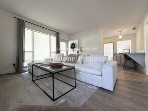 928 9th Ave N in Jacksonville Beach, FL - Building Photo - Building Photo