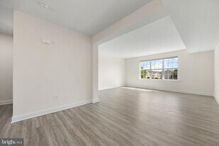 607 Pony Ln in Wilmington, DE - Building Photo