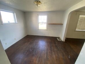 2429 Bretton Pl in Columbus, OH - Building Photo - Building Photo