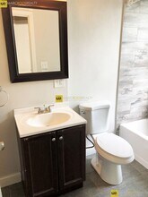 241 Maverick St, Unit 2 in Boston, MA - Building Photo - Building Photo