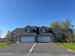 1 Chip Shot Wy in Mechanicville, NY - Building Photo - Building Photo