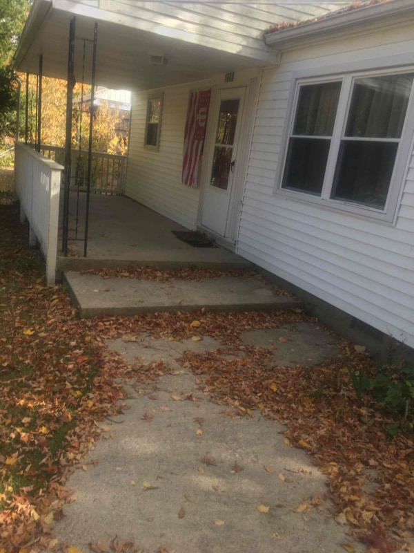property at 1608 E University St