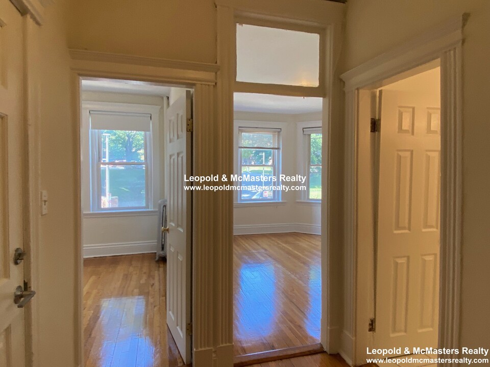 99 Warren St, Unit 7 in Boston, MA - Building Photo