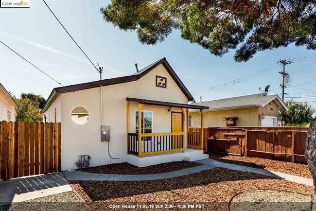 106 Chanslor Ave in Richmond, CA - Building Photo - Building Photo