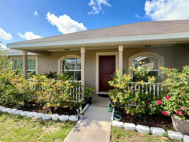 545 Viceroy Ct in Poinciana, FL - Building Photo - Building Photo
