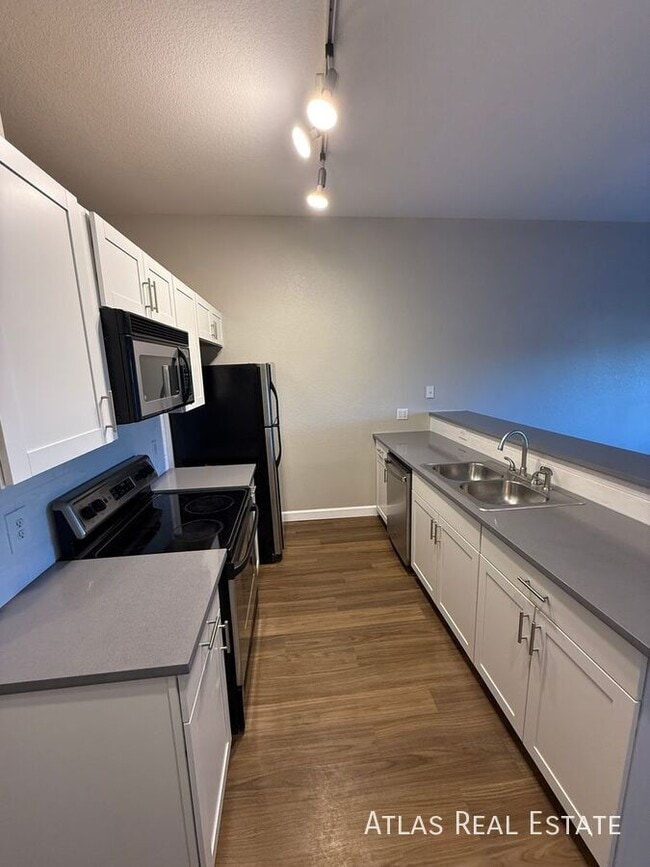 15475 E Andrews Dr in Denver, CO - Building Photo - Building Photo