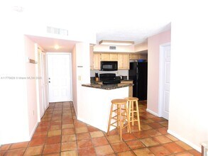 1280 S Alhambra Cir, Unit 2211 in Coral Gables, FL - Building Photo - Building Photo