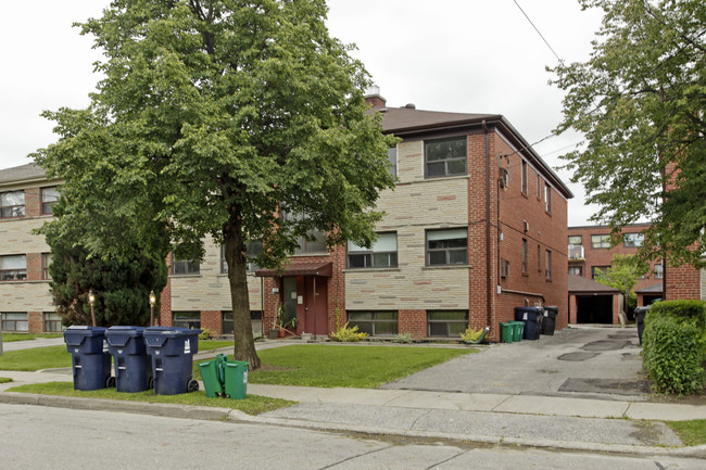 185 Cocksfield Ave in Toronto, ON - Building Photo - Primary Photo