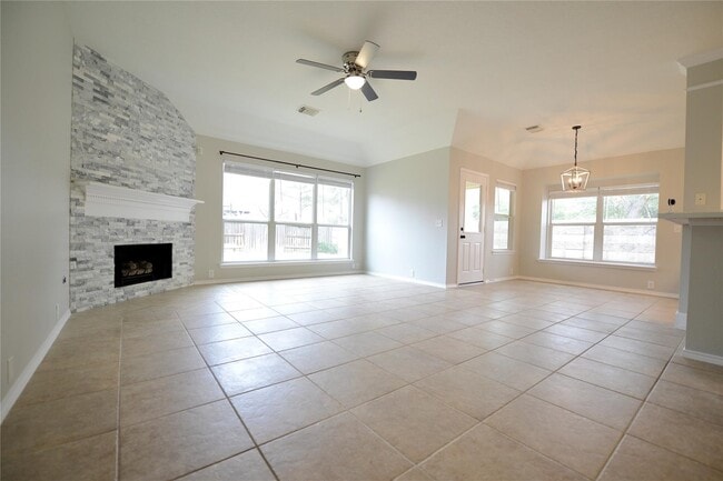 3535 Cactus Creek Dr