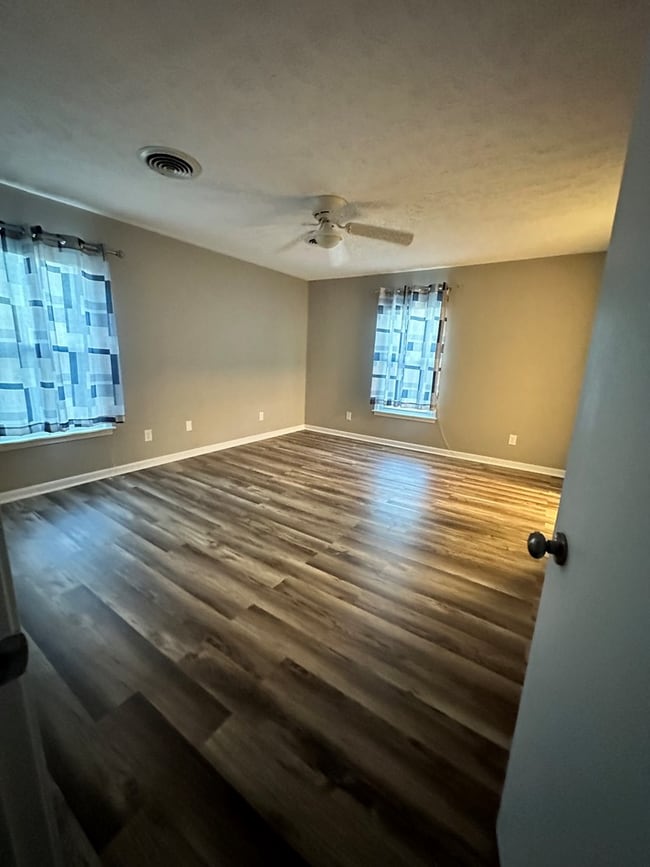 9390 Old Fruit Hill Rd in Crofton, KY - Building Photo - Building Photo