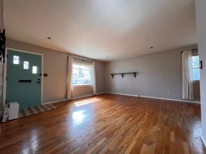 1051 Curdes Ave in Fort Wayne, IN - Building Photo - Building Photo