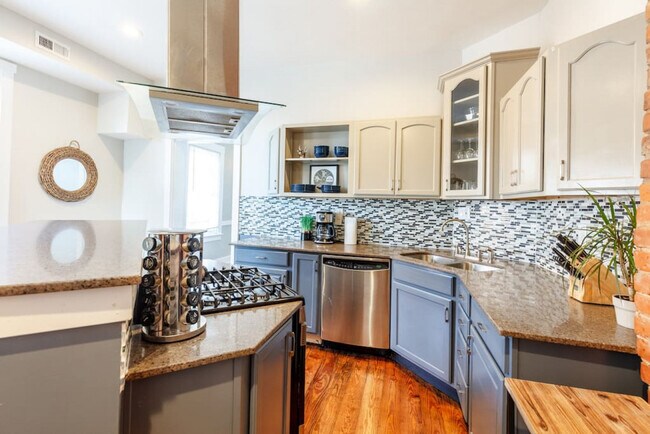 424 Liberty Hl in Cincinnati, OH - Building Photo - Building Photo