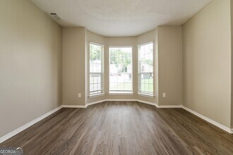 6089 Giles Ct in Lithonia, GA - Building Photo - Building Photo