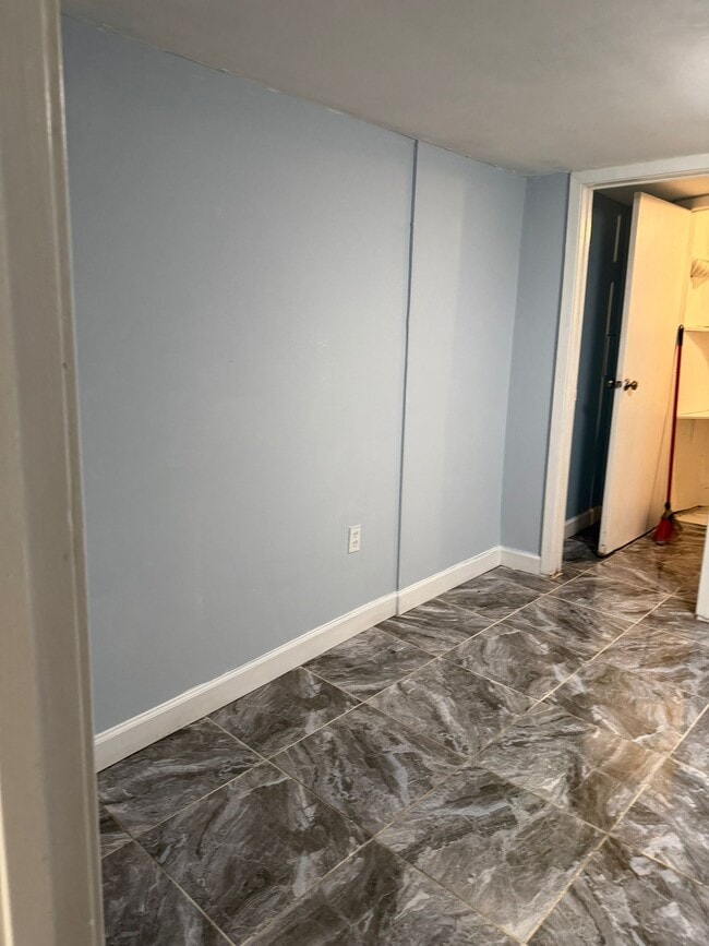 72 Trenton St, Unit Basement