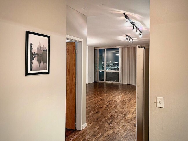 1845 S Michigan Ave in Chicago, IL - Foto de edificio - Building Photo