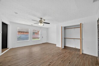 9858 Sageaspen Ln in Houston, TX - Building Photo - Building Photo