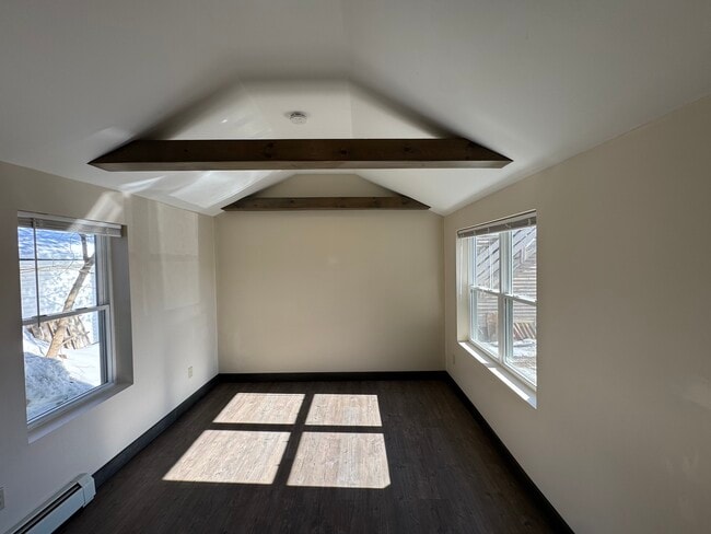 15 Pleasant Pl, Unit Unit # 1 in Waterville, ME - Building Photo - Building Photo