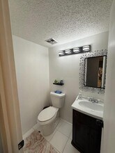 410 NW 68th Ave, Unit #416 in Plantation, FL - Building Photo - Building Photo