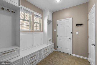920 St Martins Loop in Severna Park, MD - Building Photo - Building Photo