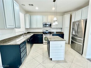 2773 Drumlanrig St in Henderson, NV - Building Photo - Building Photo