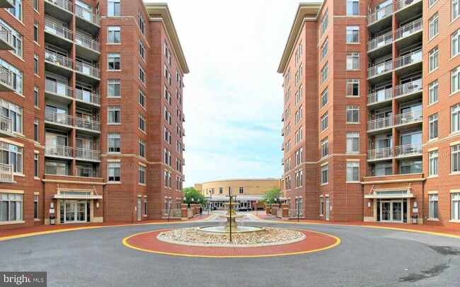 property at 4480 Market Commons Dr