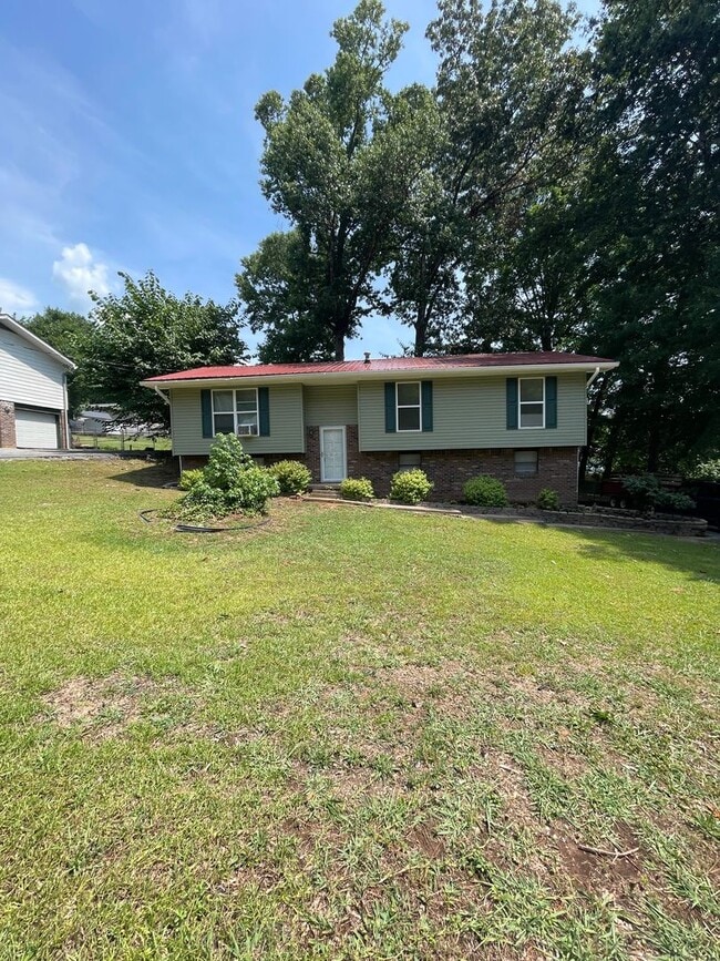 property at 817 S Valleywood Cir