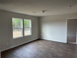 326 Rd 5138 in Cleveland, TX - Building Photo - Building Photo