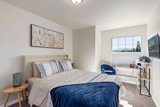 1019 SW J St in Grants Pass, OR - Building Photo - Building Photo