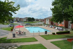 2 Bedroom Tulsa Apartments For Rent Under 600 Ok Sierra Pointe Apartments