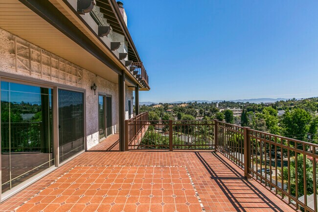 property at 5092 Marmol Dr