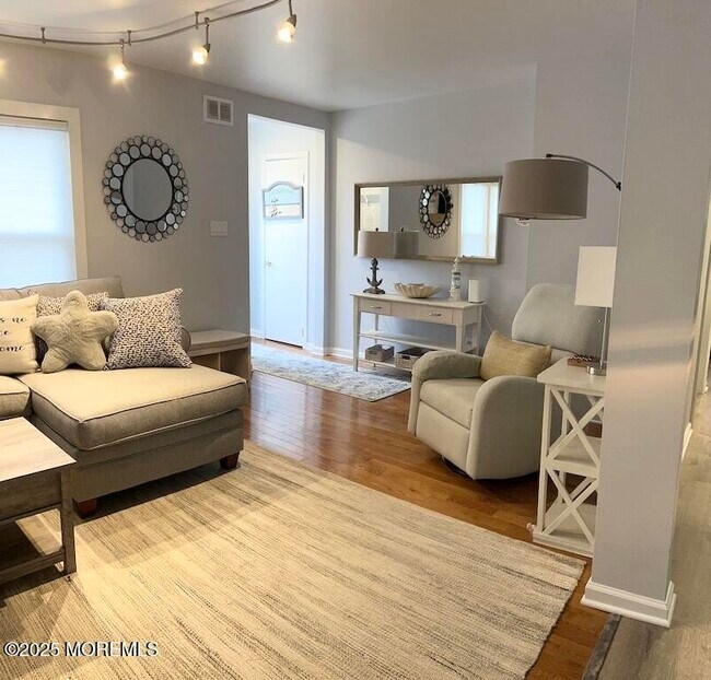 425 Yale Ave in Point Pleasant Beach, NJ - Building Photo - Building Photo