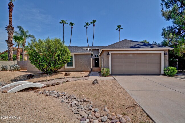 5813 E Marconi Ave in Scottsdale, AZ - Building Photo - Building Photo