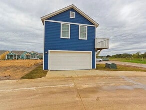 335 Rachel St in San Marcos, TX - Foto de edificio - Building Photo