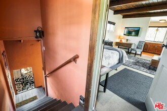 10721 Aqua Vista St in Los Angeles, CA - Building Photo - Building Photo