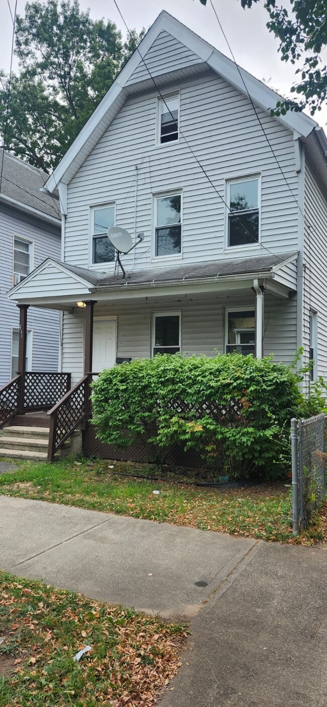 property at 511 Winthrop Ave