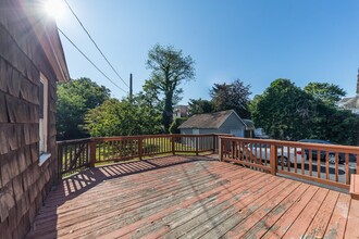 21 Lee Ave in Rockville Centre, NY - Building Photo - Building Photo