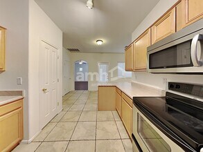 15954 W Port Royale Ln in Surprise, AZ - Building Photo - Building Photo