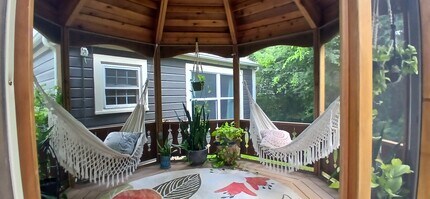 8635 San Benito Way in Dallas, TX - Building Photo - Building Photo