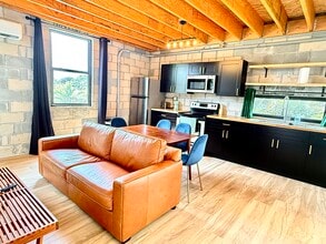 1335 Churchill Rd in Glen Ridge, FL - Building Photo - Building Photo