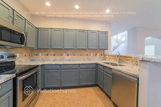411 W Sundance Way in Chandler, AZ - Foto de edificio - Building Photo