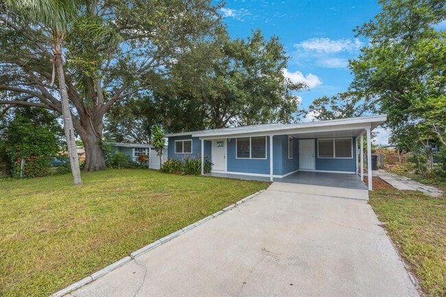 5481 47th Ave N in St. Petersburg, FL - Building Photo - Building Photo