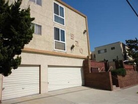 520 South Sixth St in Burbank, CA - Building Photo