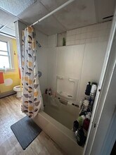 21 Speridakis Ter, Unit 2 in Cambridge, MA - Foto de edificio - Building Photo