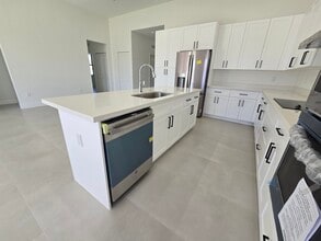 19534 SW 324th St in Homestead, FL - Building Photo - Building Photo
