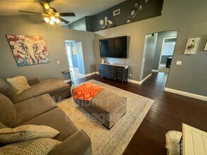 30594 Glaspell Ct in Menifee, CA - Building Photo - Building Photo