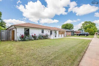 4319 Crestview in Wichita Falls, TX - Building Photo - Building Photo